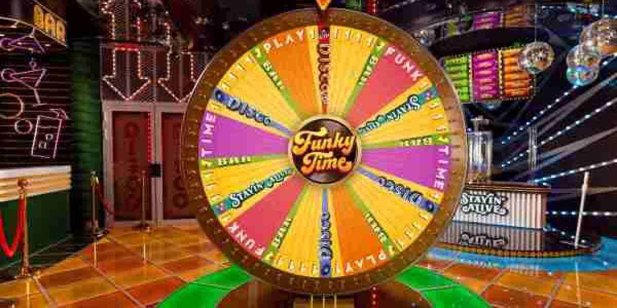 The Unseen Star: The Role of the Live Host in Funky Time