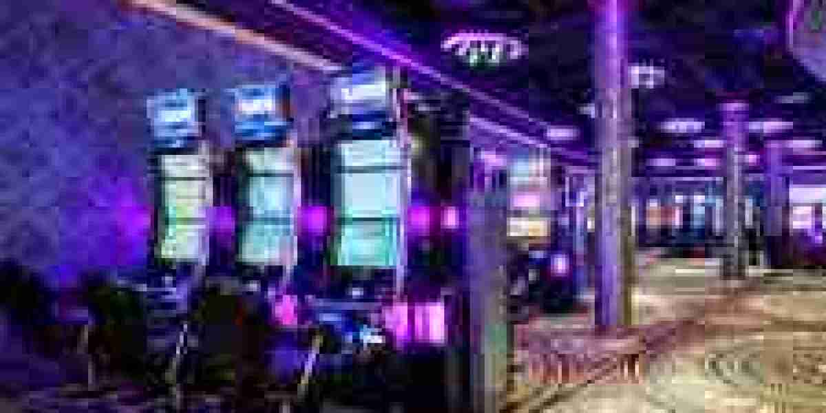 Live Dealer Casinos Explained