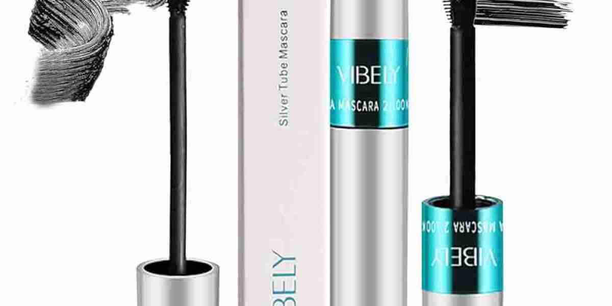 VIP Lashes: Changing the Elegance Sector With Customized Eyelash Expansions